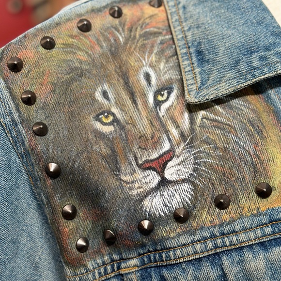 Handpainted retro pin up girl nose Art air force military denim jacket LG studs - Picture 9 of 16